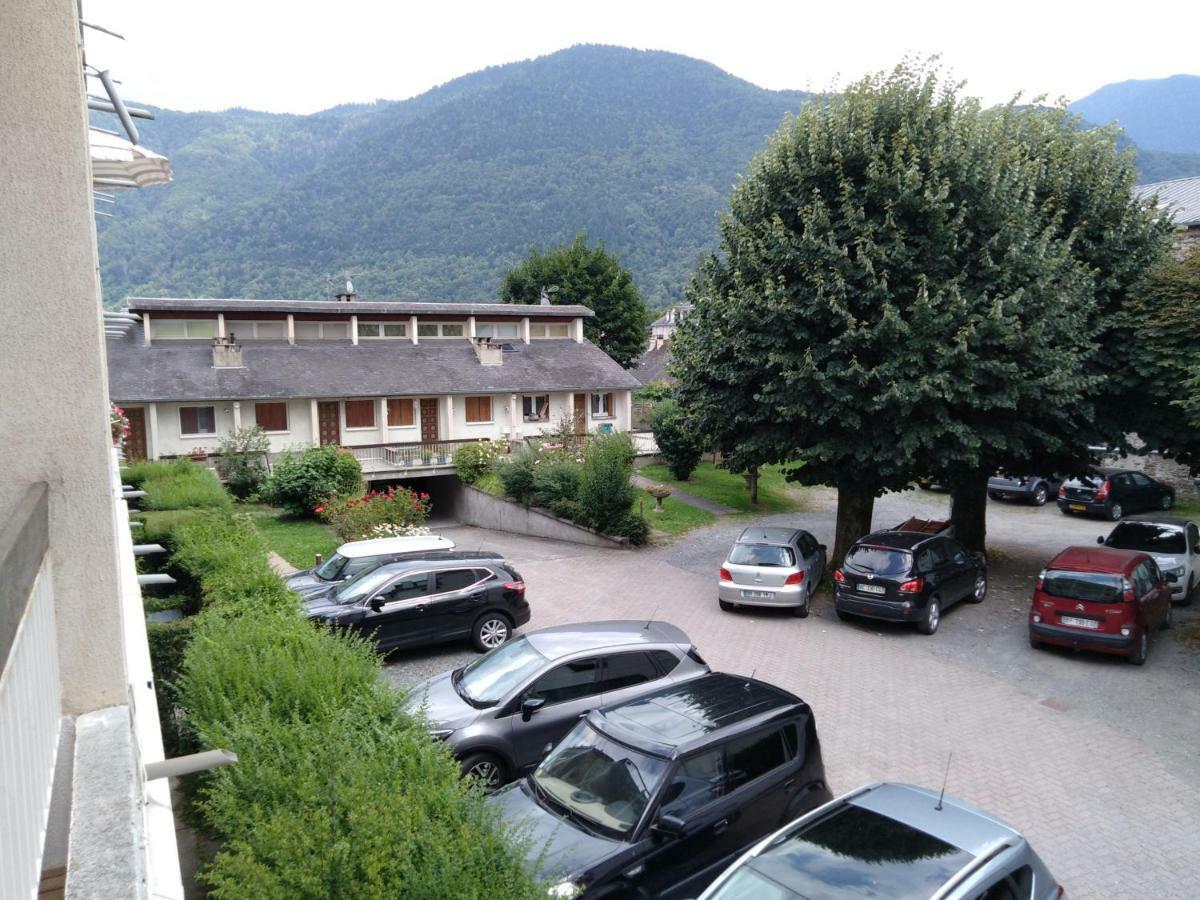 Le Pardeilhan Appt Chaleureux, Lumineux Avec Terrasse Et Parking En Coeur De Ville Bagnères-de-Luchon Esterno foto