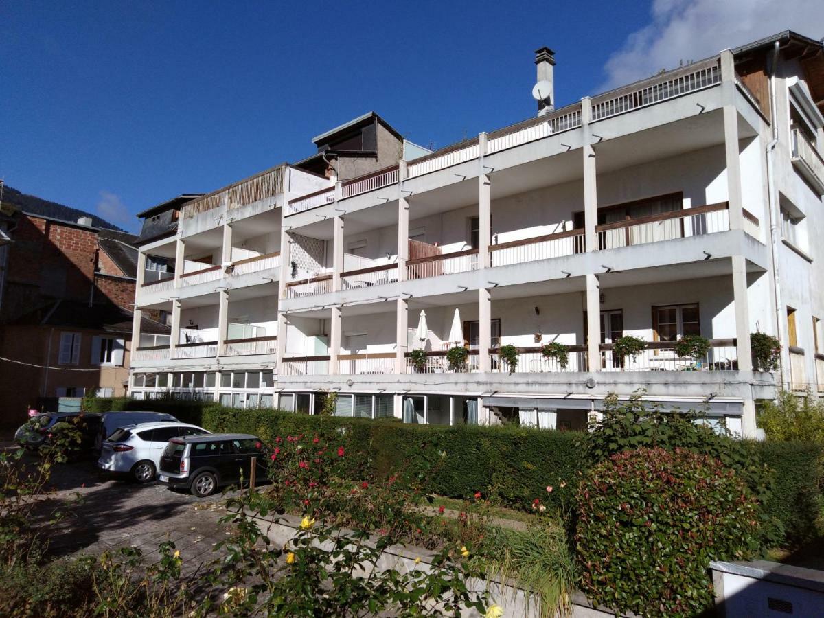 Le Pardeilhan Appt Chaleureux, Lumineux Avec Terrasse Et Parking En Coeur De Ville Bagnères-de-Luchon Esterno foto