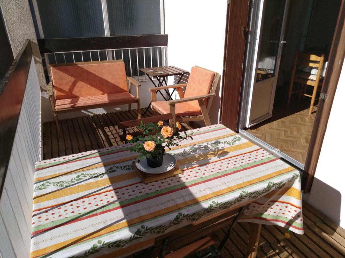 Le Pardeilhan Appt Chaleureux, Lumineux Avec Terrasse Et Parking En Coeur De Ville Bagnères-de-Luchon Esterno foto